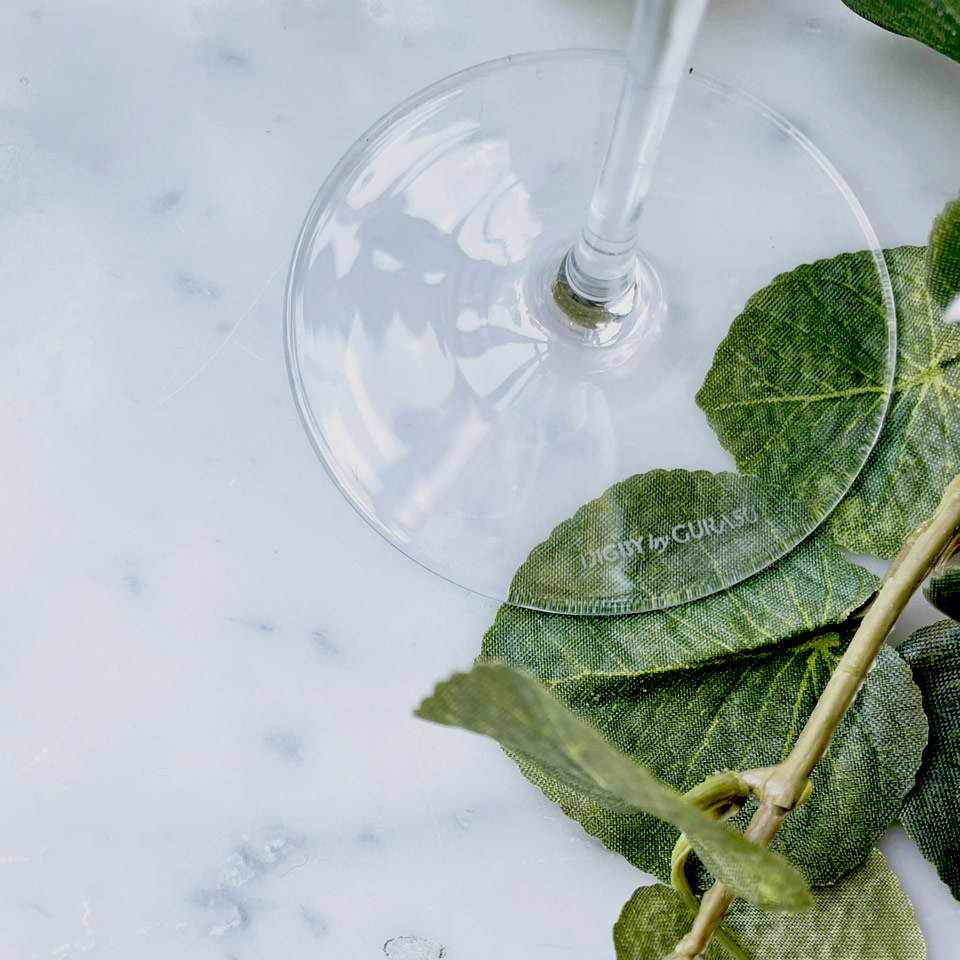 The Digby English sparkling wine glass by Gurasu London