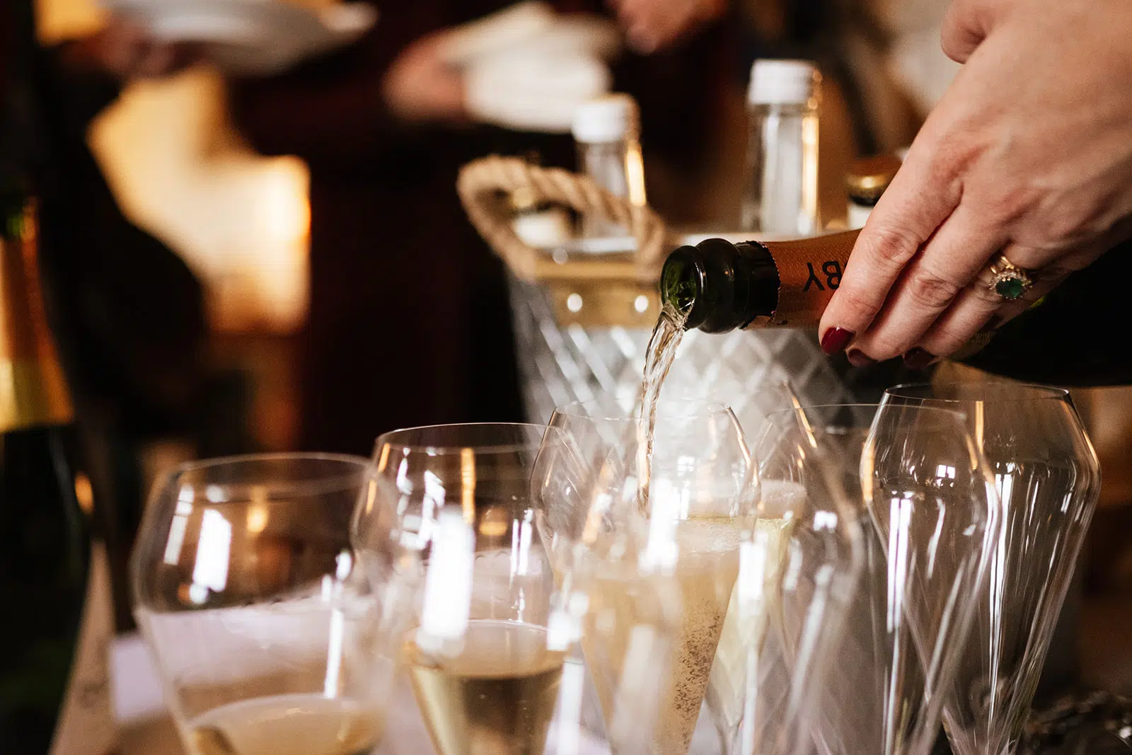 Pouring Digby Fine English Sparkling Wine